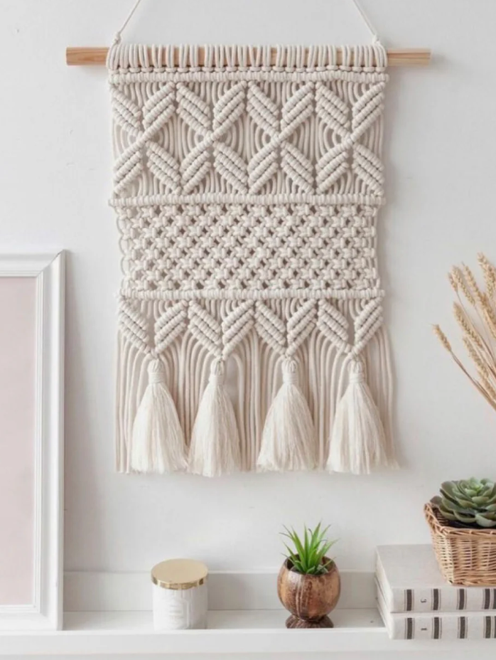 The Loom Story – Handmade Wall Hanging